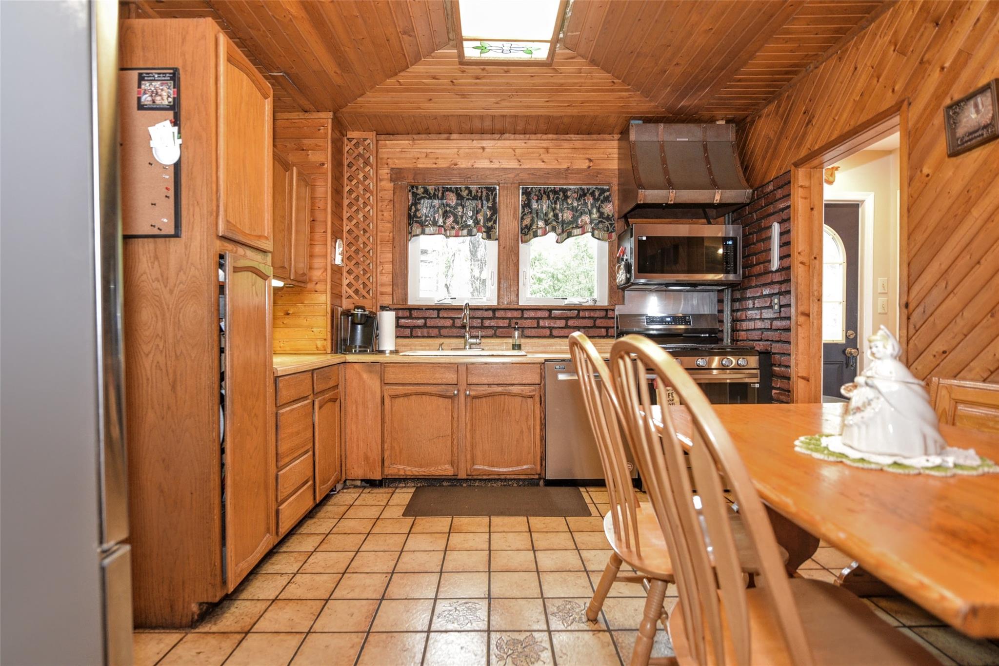 15 Hillside Avenue, Suffern, NY 10901