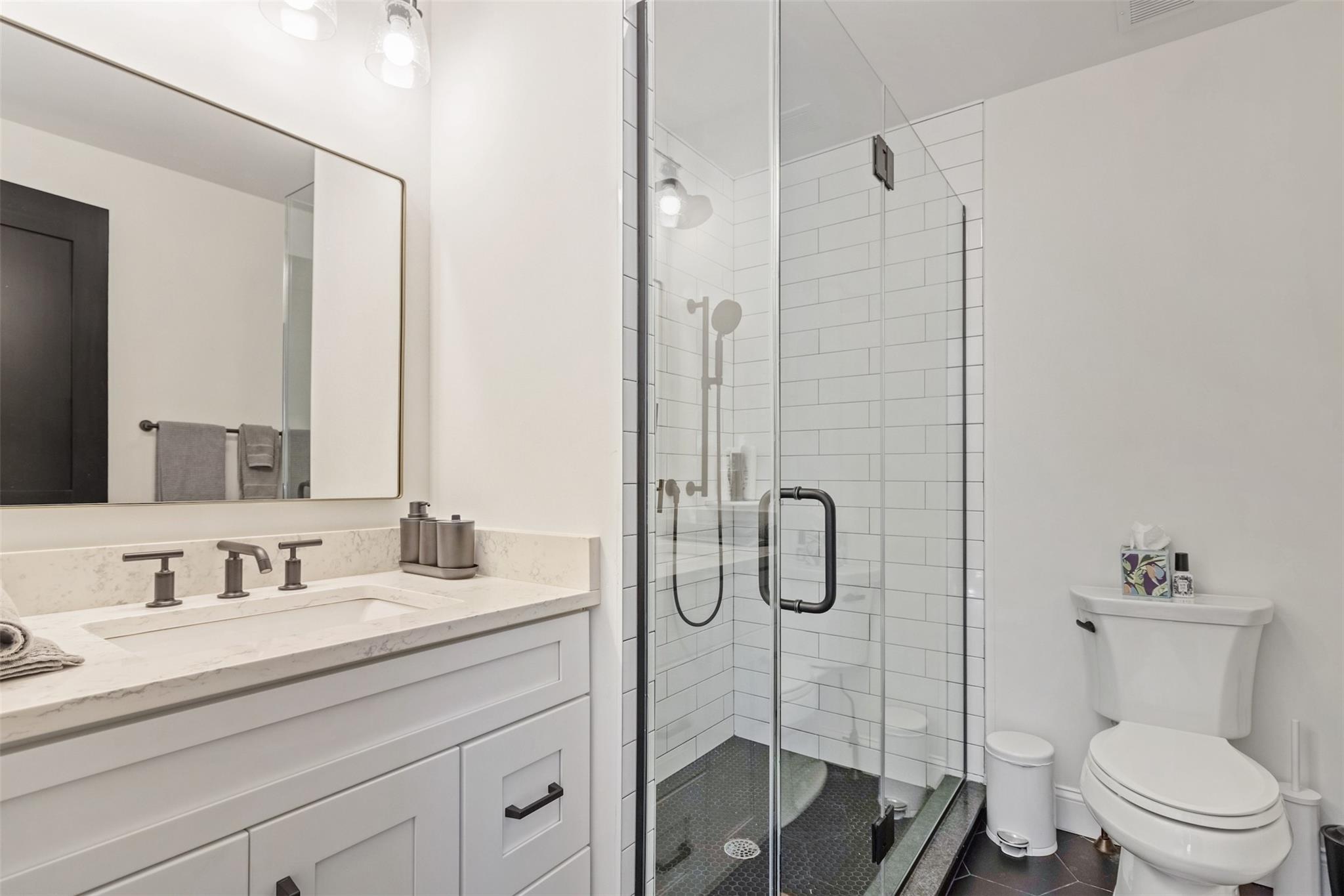 580 Stars Road, East Marion, NY 11939