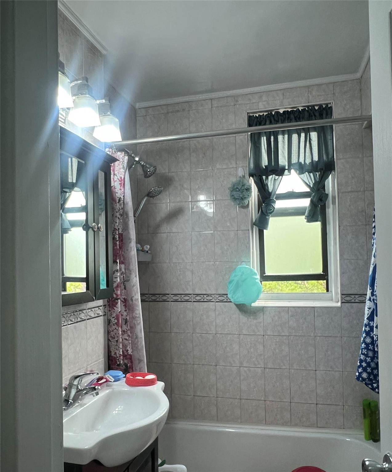 84-23 Manton Street # 4A, Briarwood, NY 11435