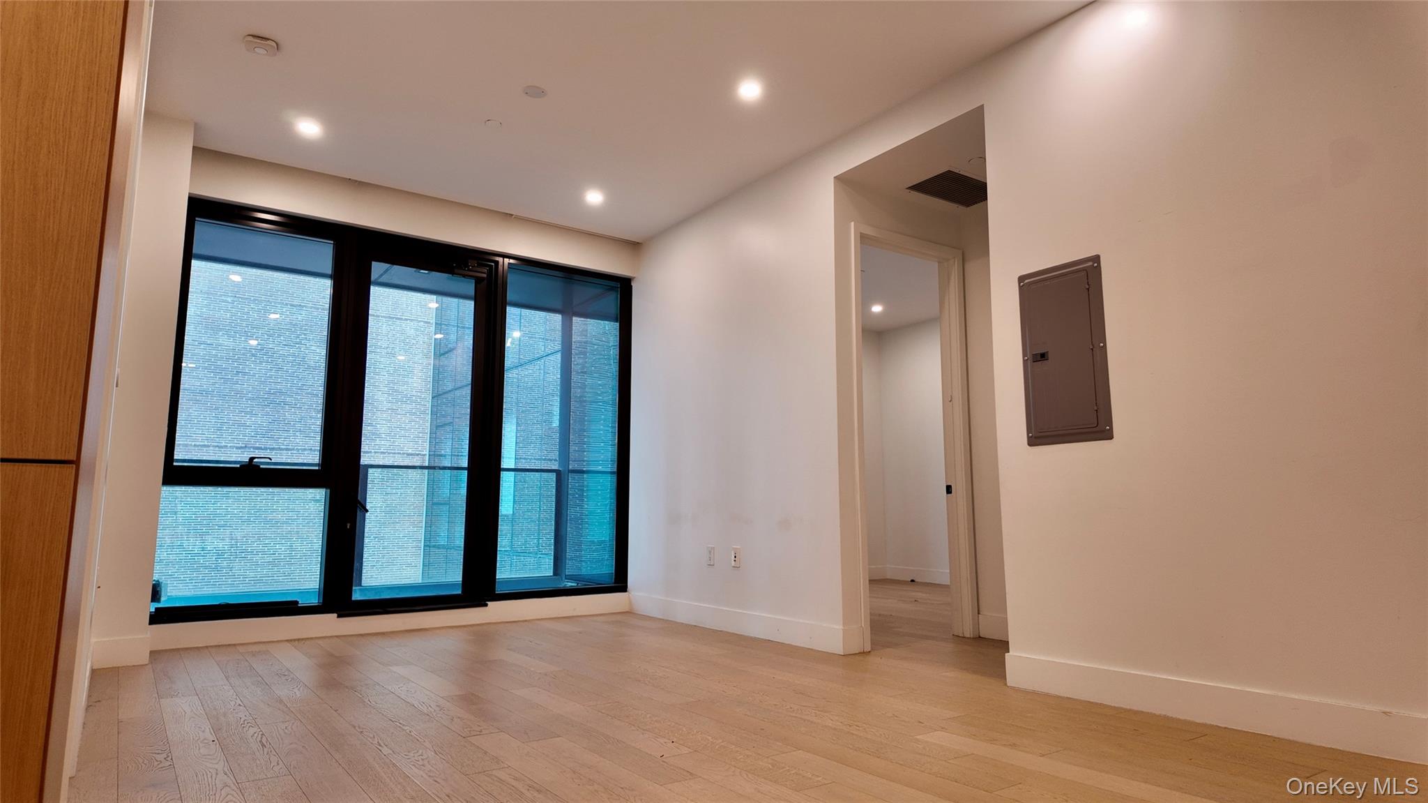 5 Court Square # 6A, Long Island City, NY 11101