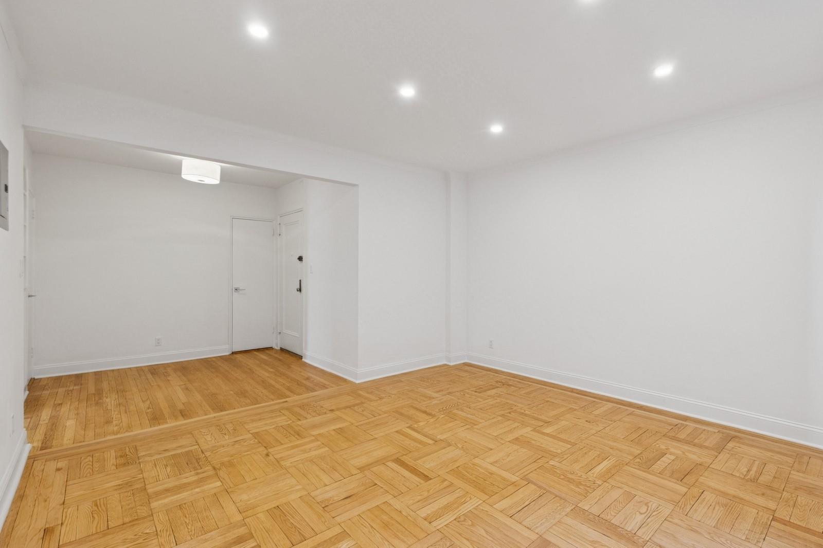 90 Park Terrace East # 3G, New York (Manhattan), NY 10034