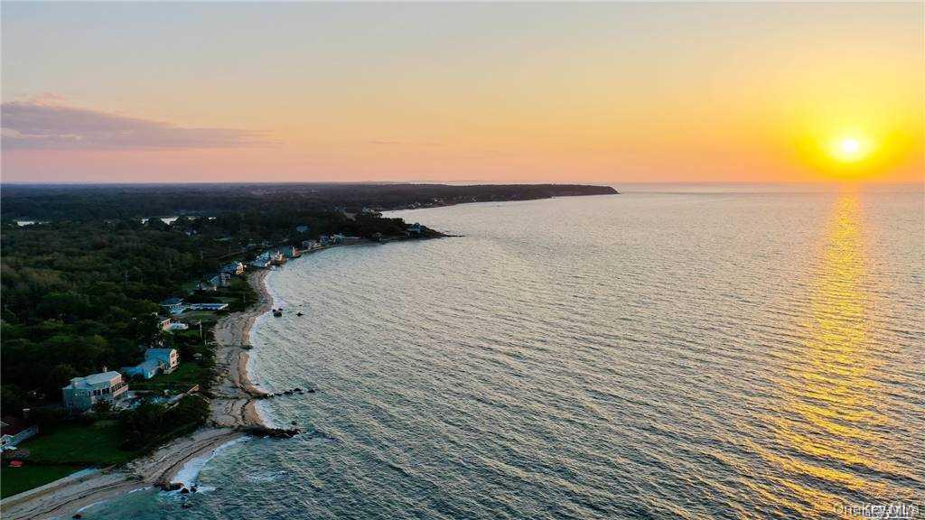 57305 Route 48, Greenport, NY 11944