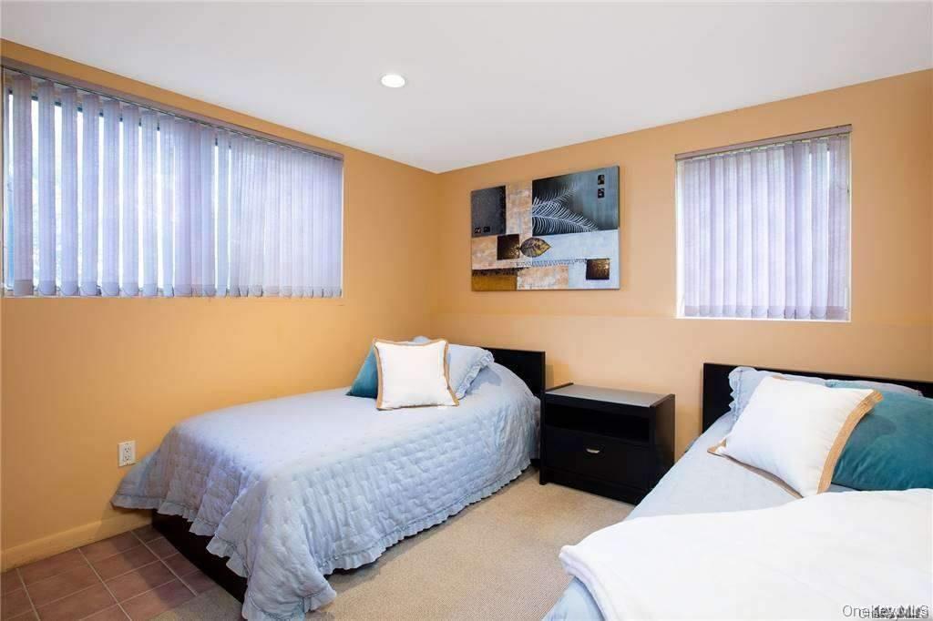 57305 Route 48, Greenport, NY 11944