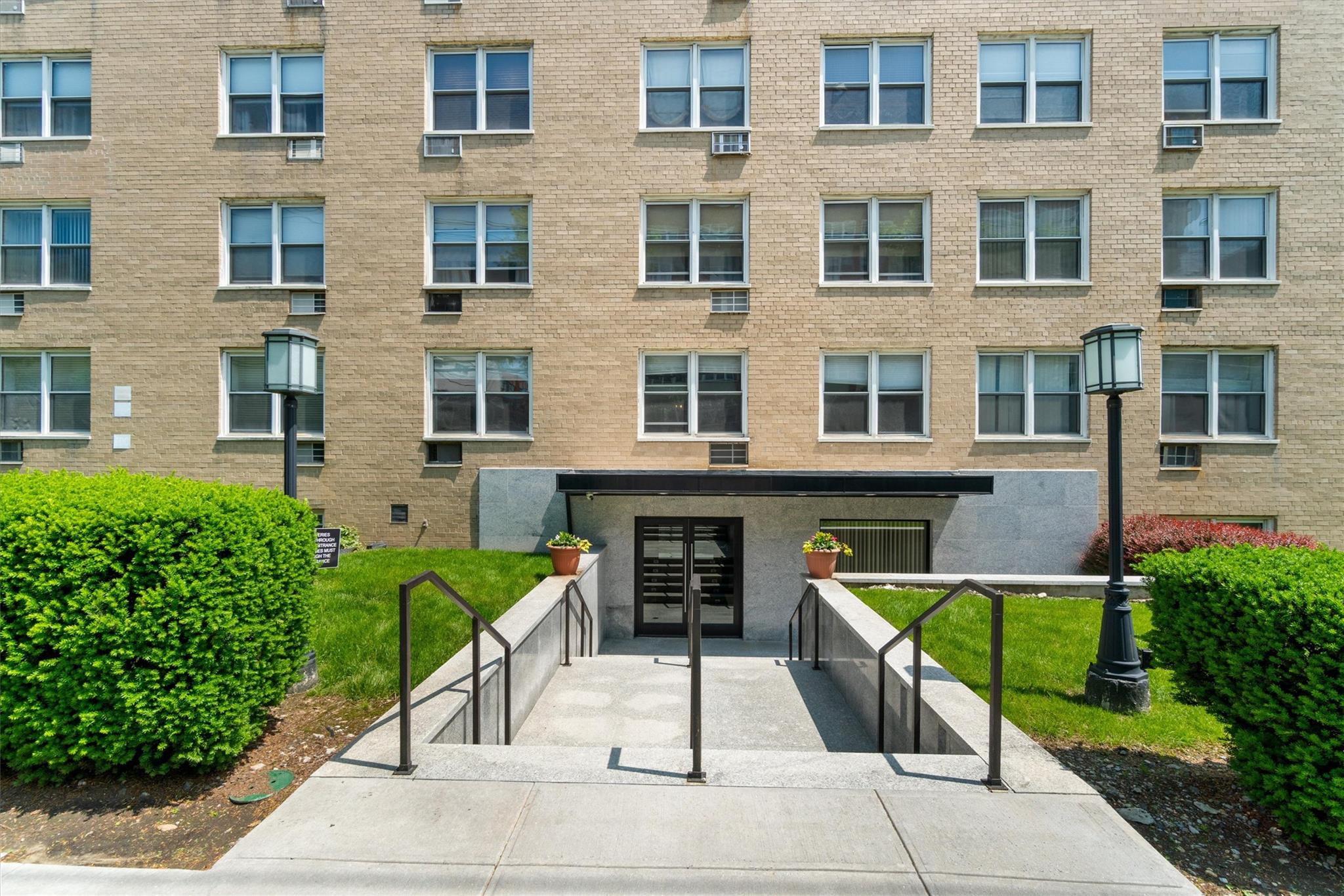 377 Westchester Avenue # 6C, Port Chester, NY 10573