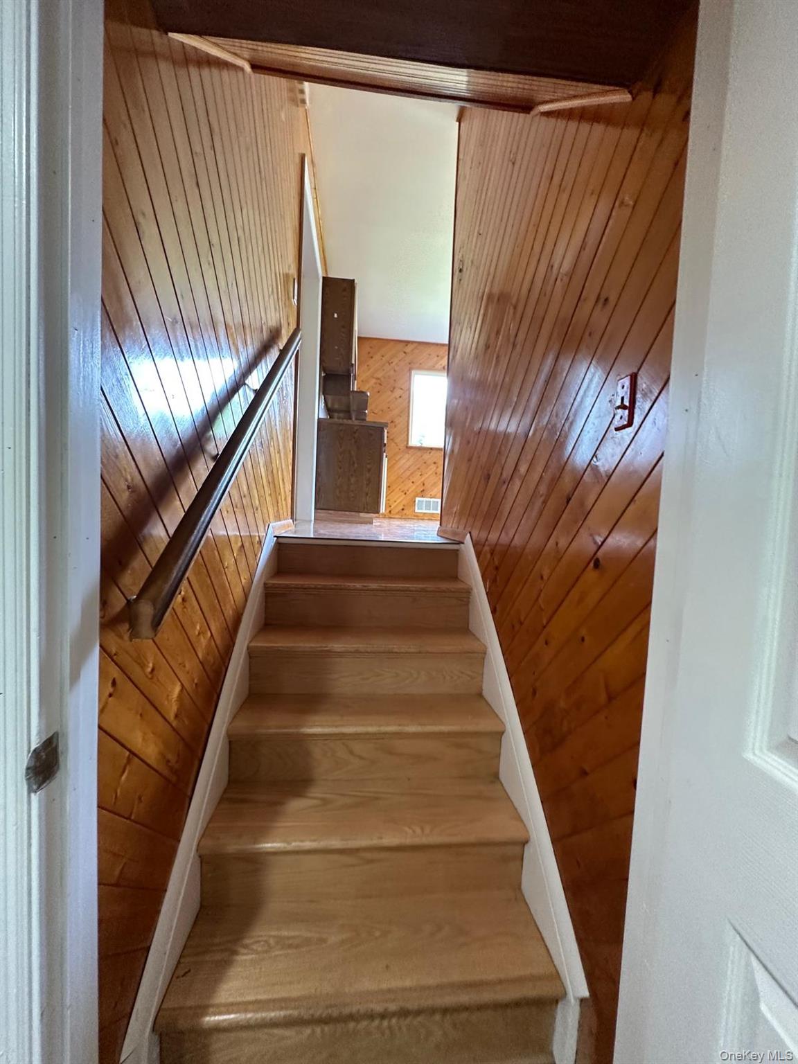 28 Glenda Drive, Deer Park, NY 11729