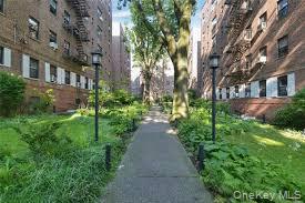 83-75 118th Street # 4H, Kew Gardens, NY 11415