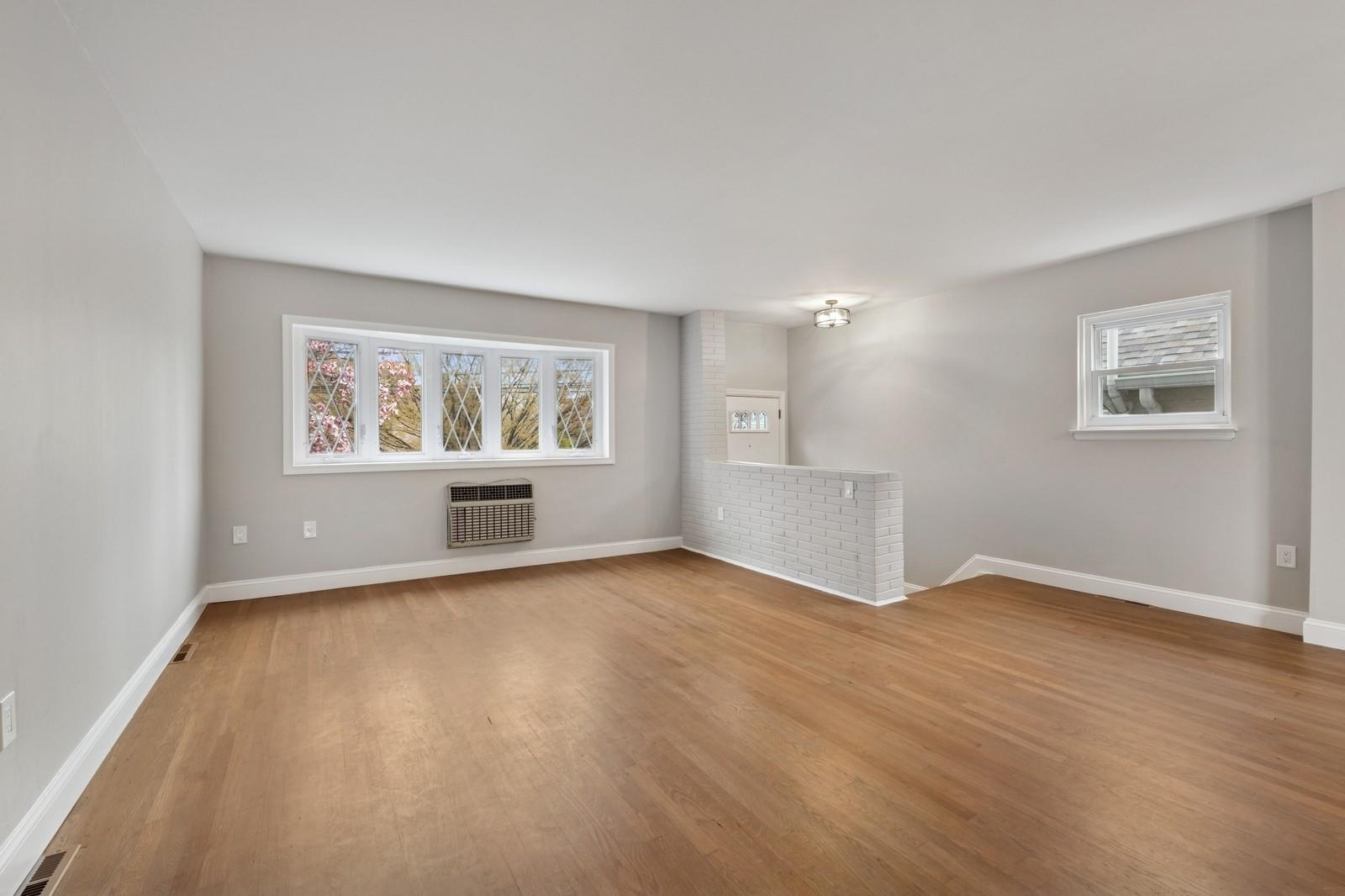 2665 Harding Ave, Bronx, NY 10465