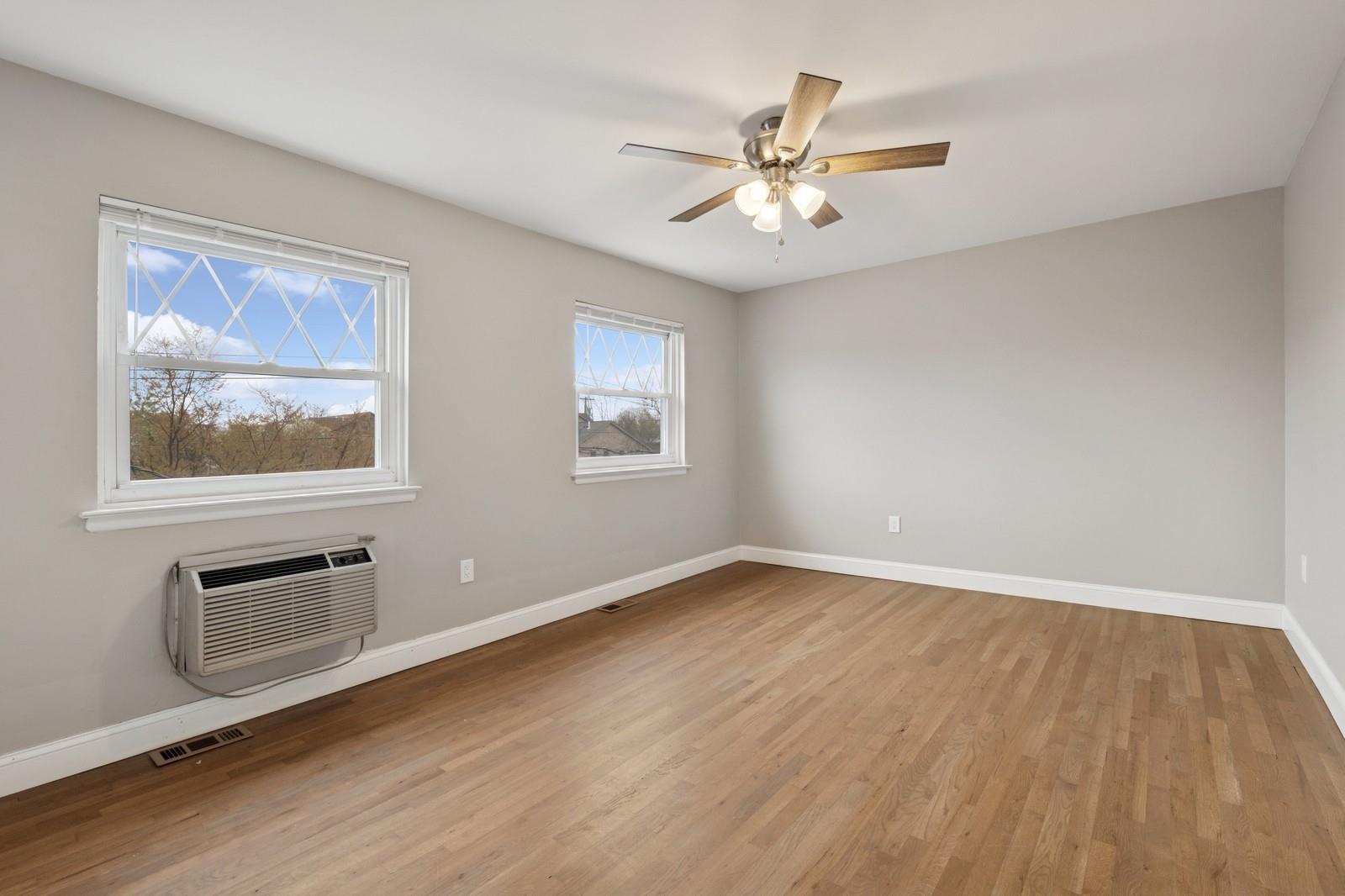 2665 Harding Ave, Bronx, NY 10465