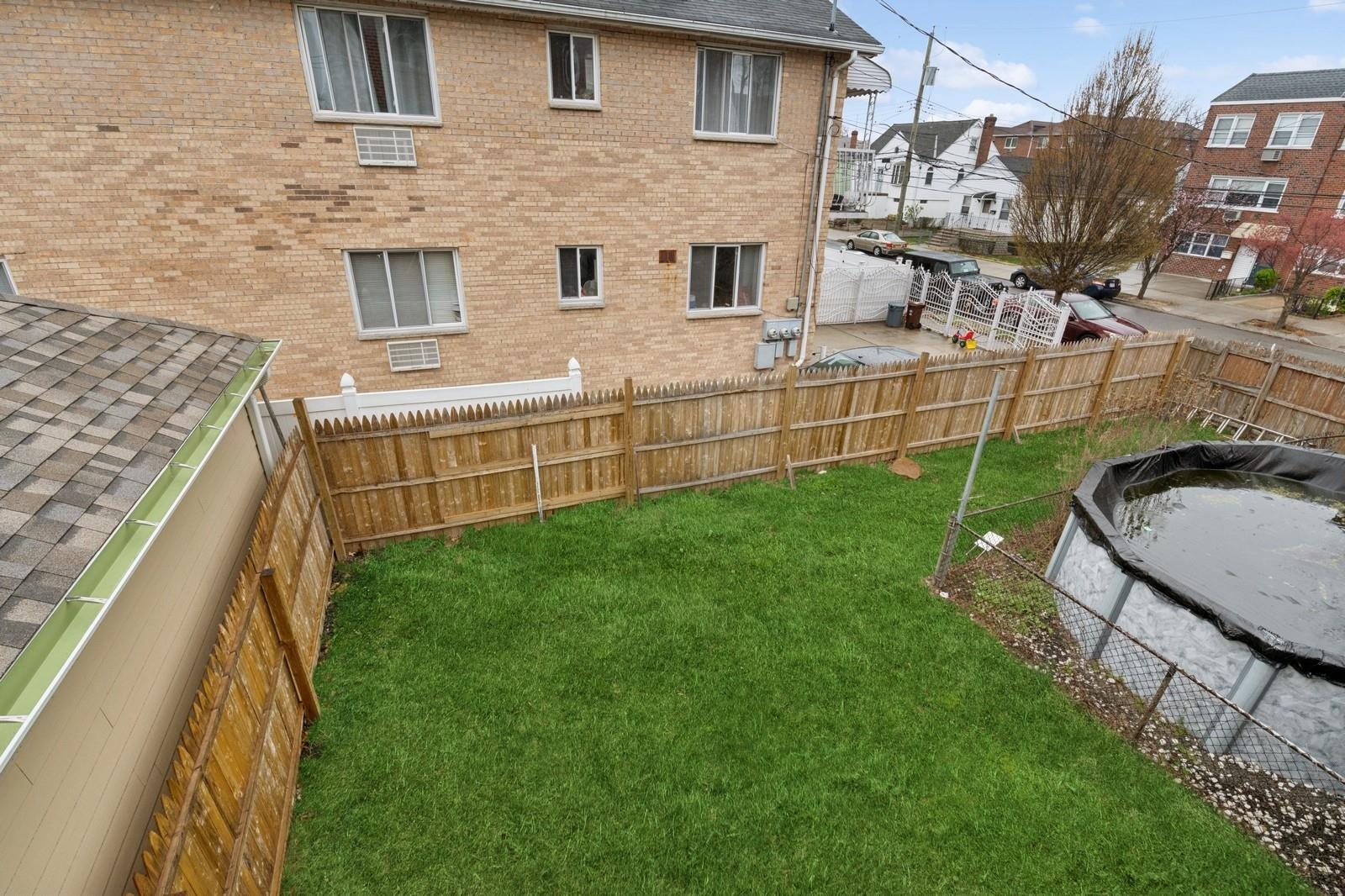 2665 Harding Ave, Bronx, NY 10465