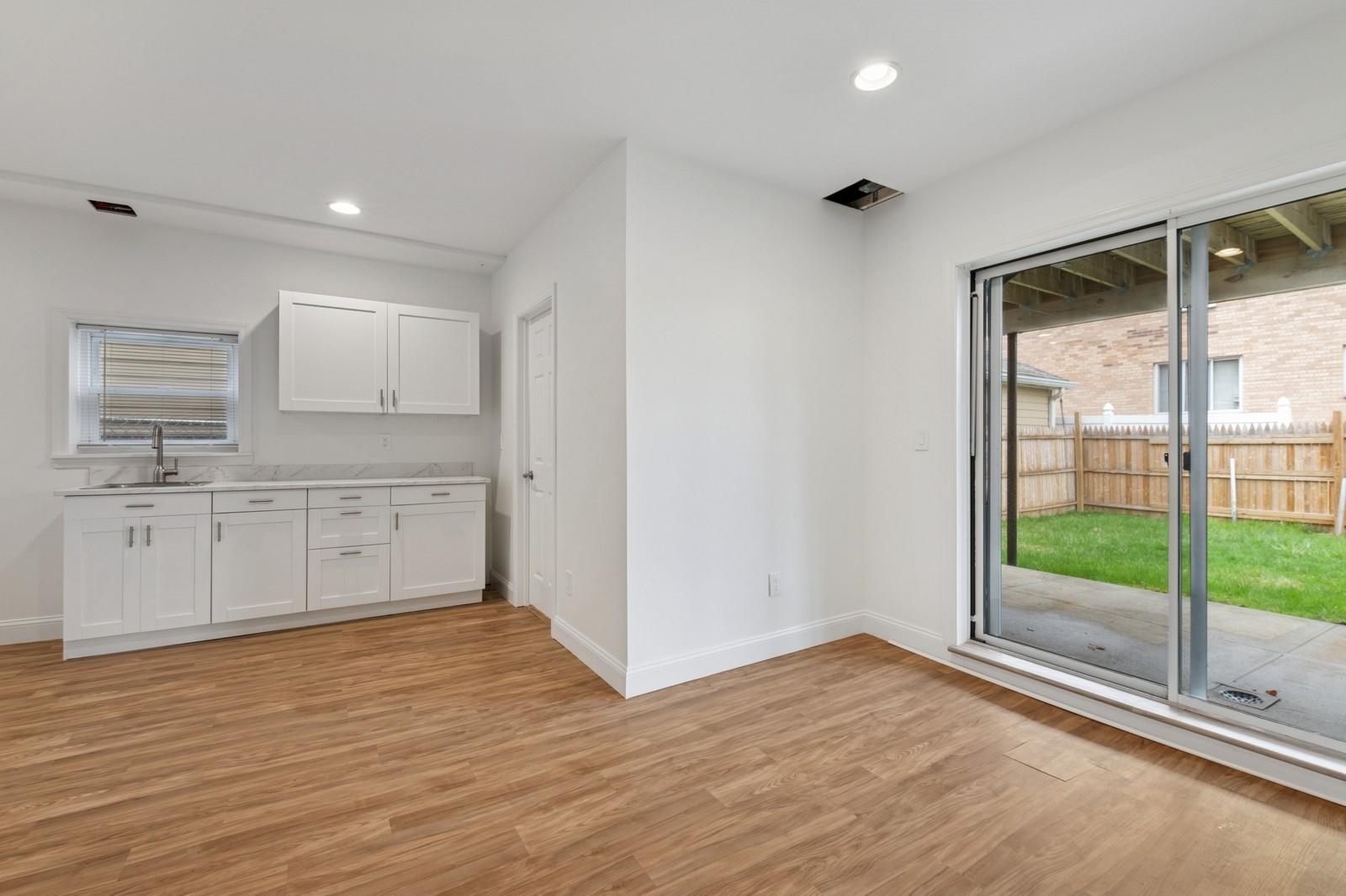 2665 Harding Ave, Bronx, NY 10465