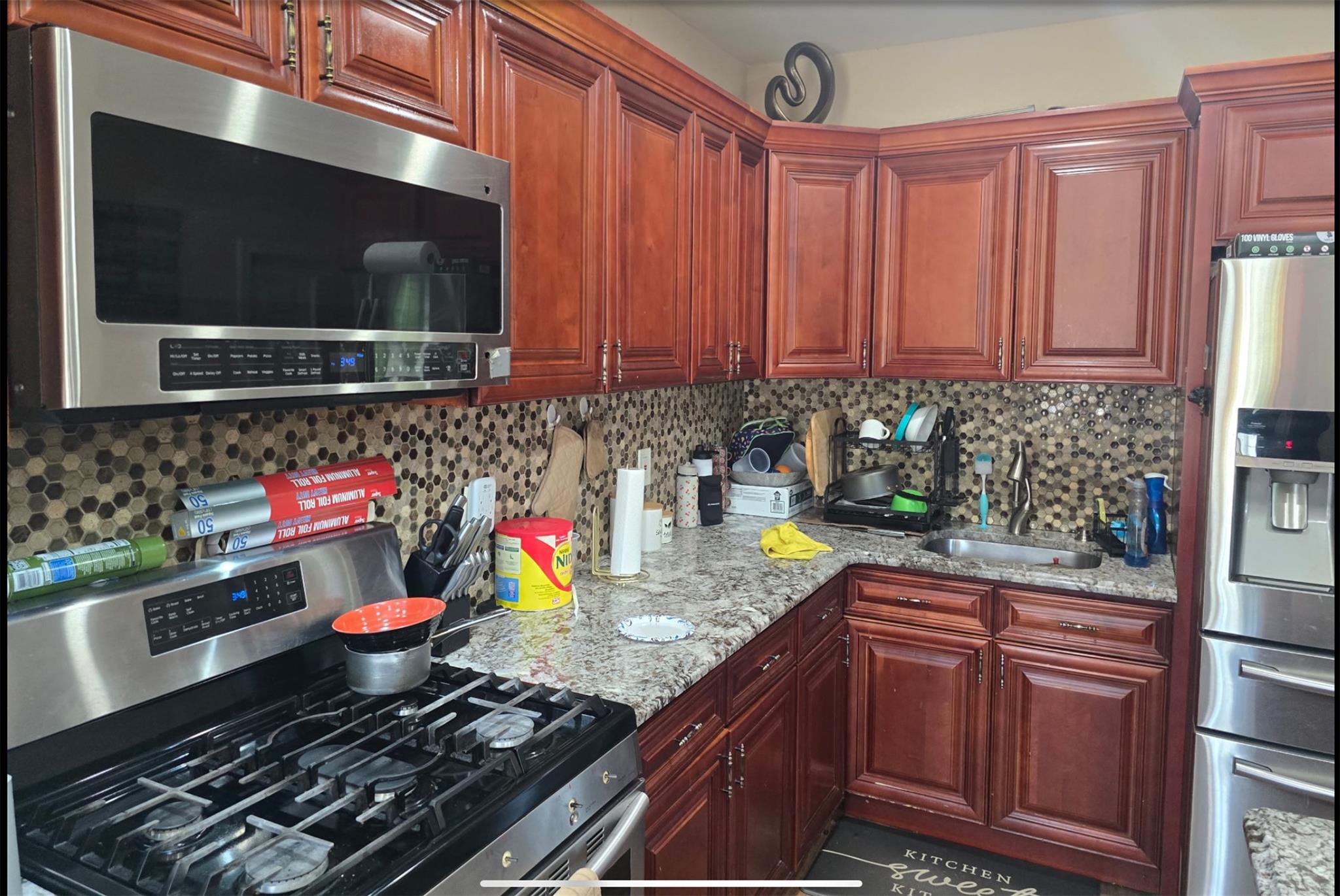 30 Mindres Avenue, Brentwood, NY 11717