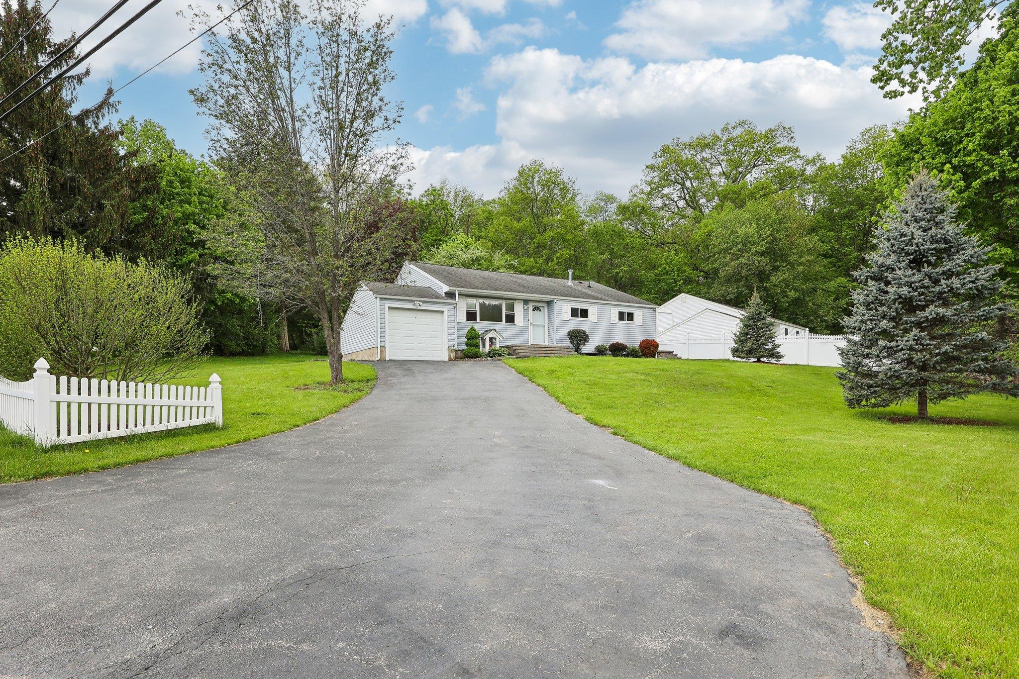 2 Delaware Road, Newburgh, NY 12550