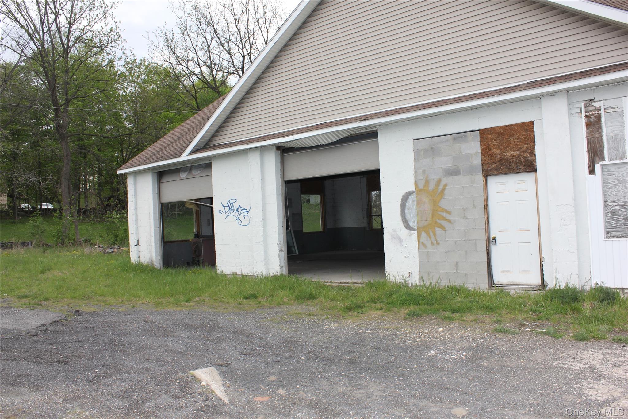 850 Route 211 W, Middletown, NY 10940