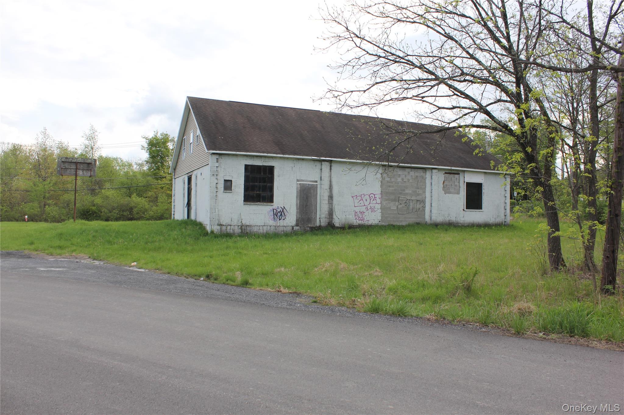 850 Route 211 W, Middletown, NY 10940