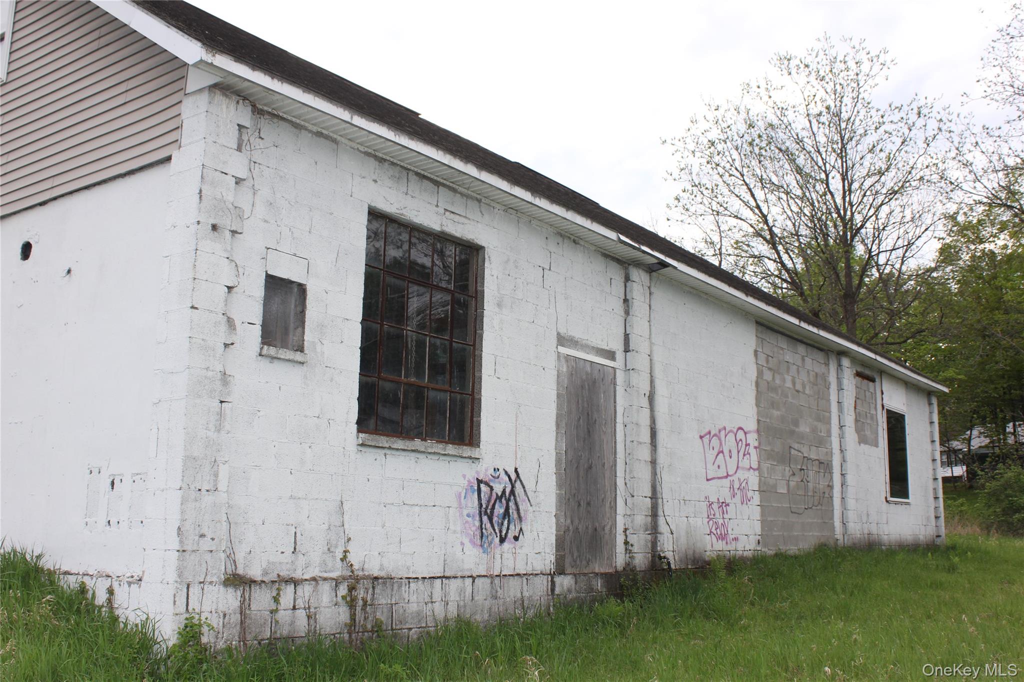 850 Route 211 W, Middletown, NY 10940