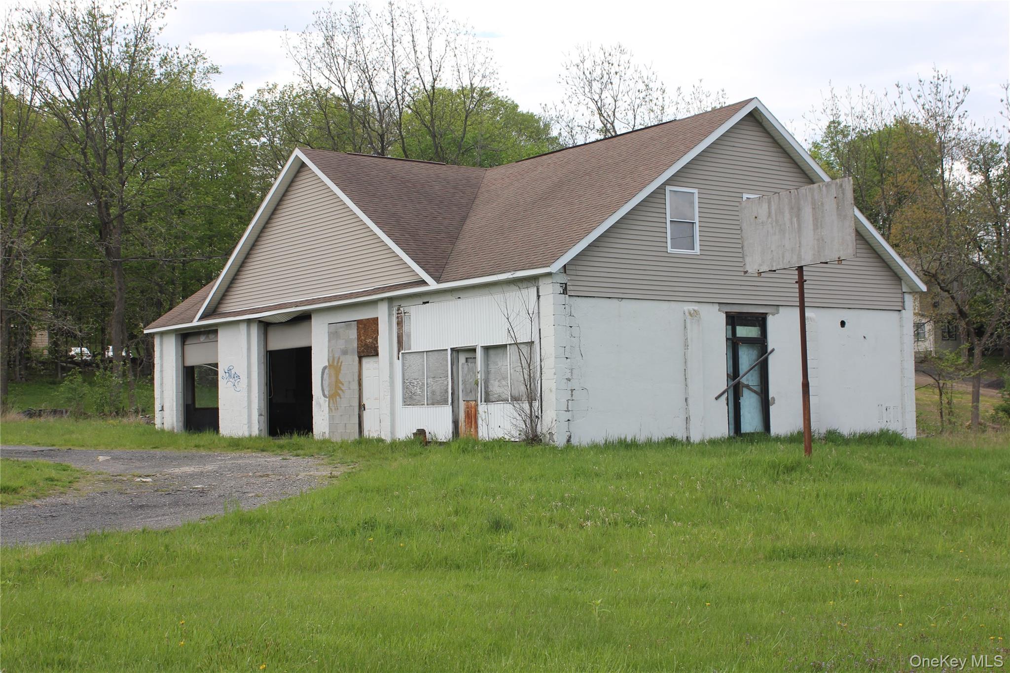 850 Route 211 W, Middletown, NY 10940