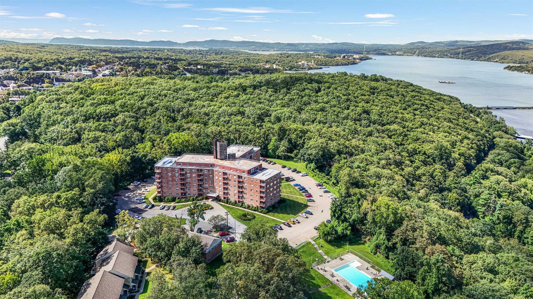 1 Lakeview Drive # 1L, Peekskill, NY 10566