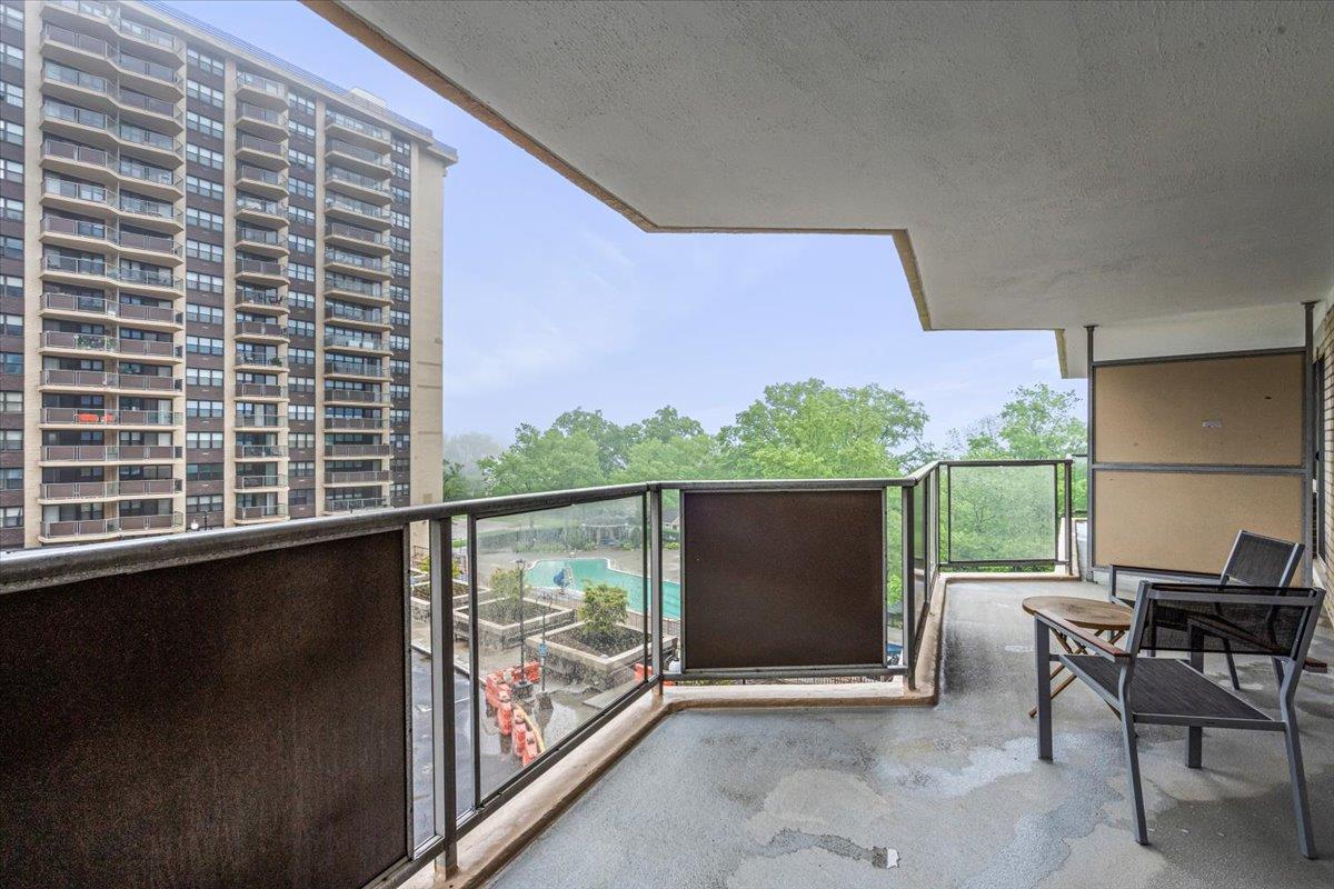 18-15 215th Street # 4H, Bayside, NY 11360