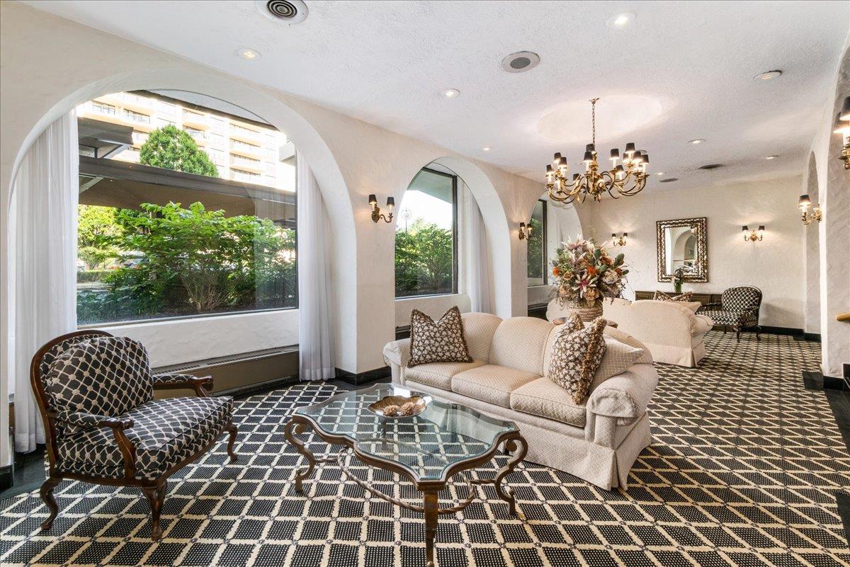 18-15 215th Street # 4H, Bayside, NY 11360