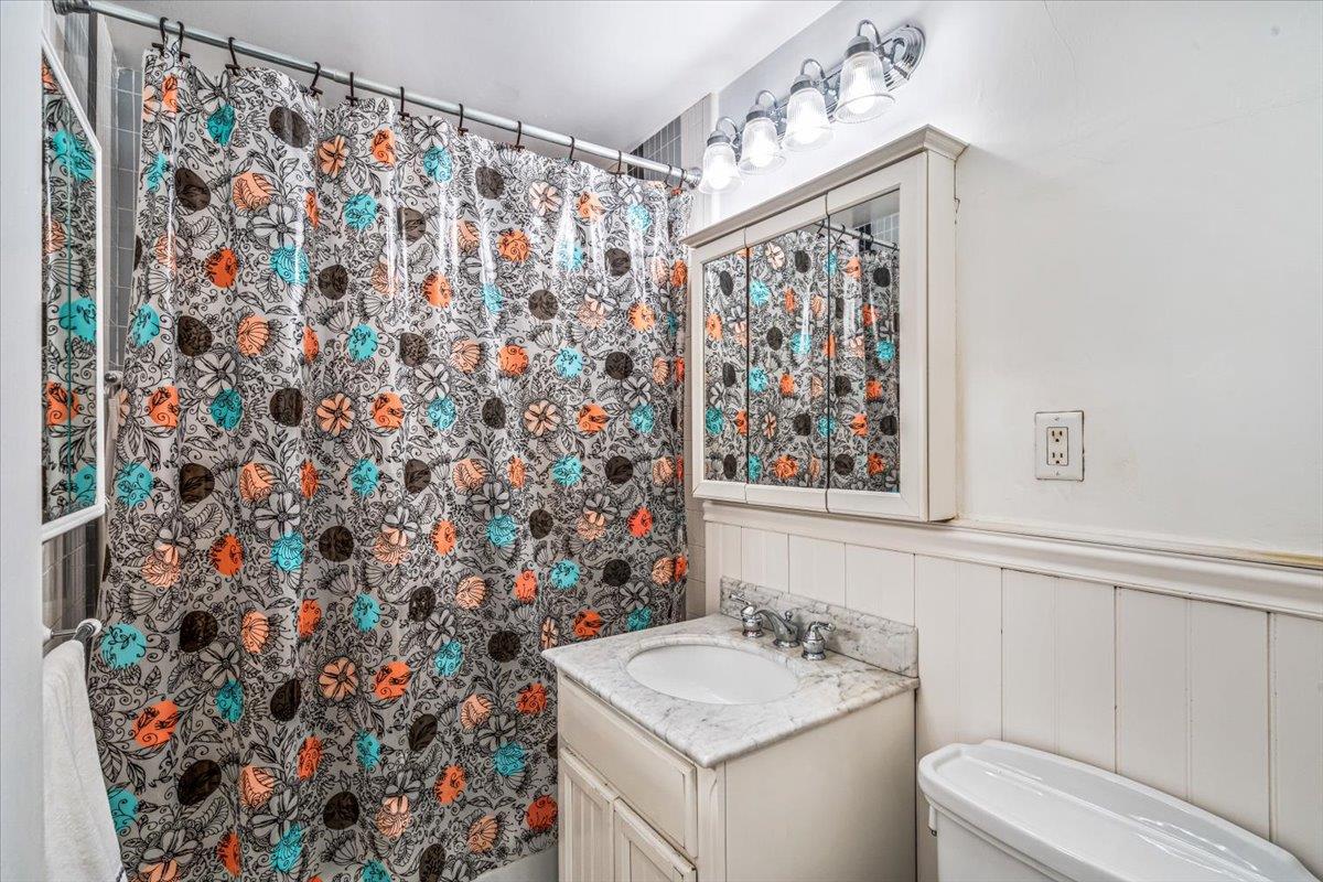 18-15 215th Street # 4H, Bayside, NY 11360