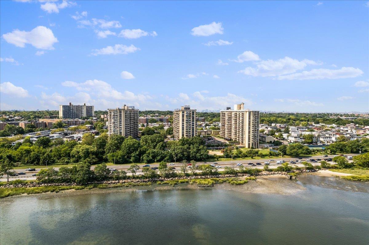 18-15 215th Street # 4H, Bayside, NY 11360