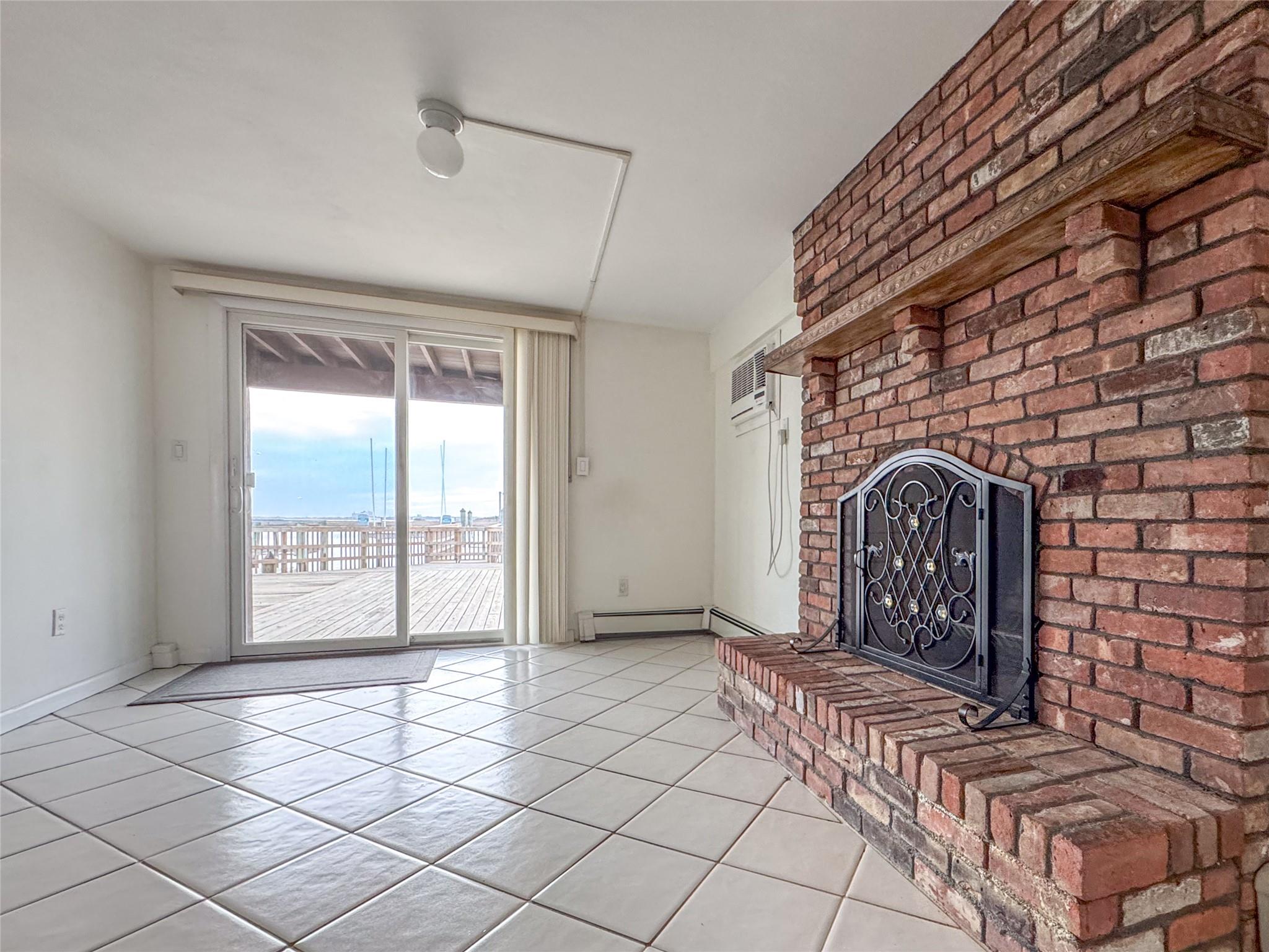 208 Block Lane, Harbor Isle, NY 11558