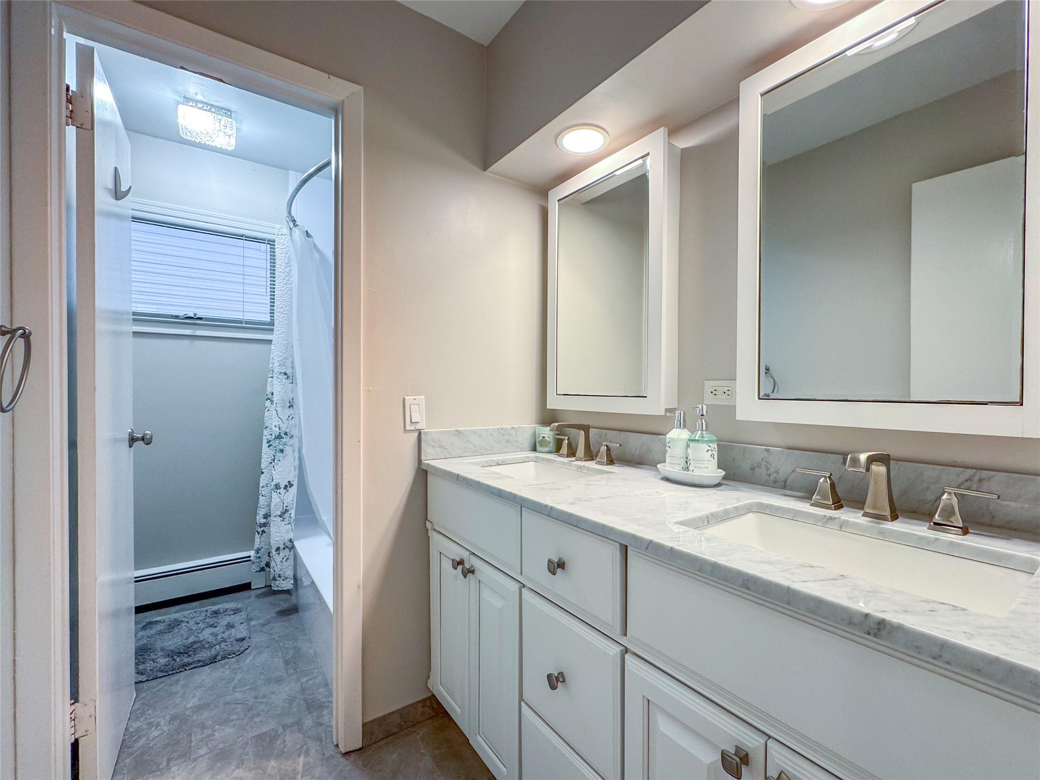 208 Block Lane, Harbor Isle, NY 11558