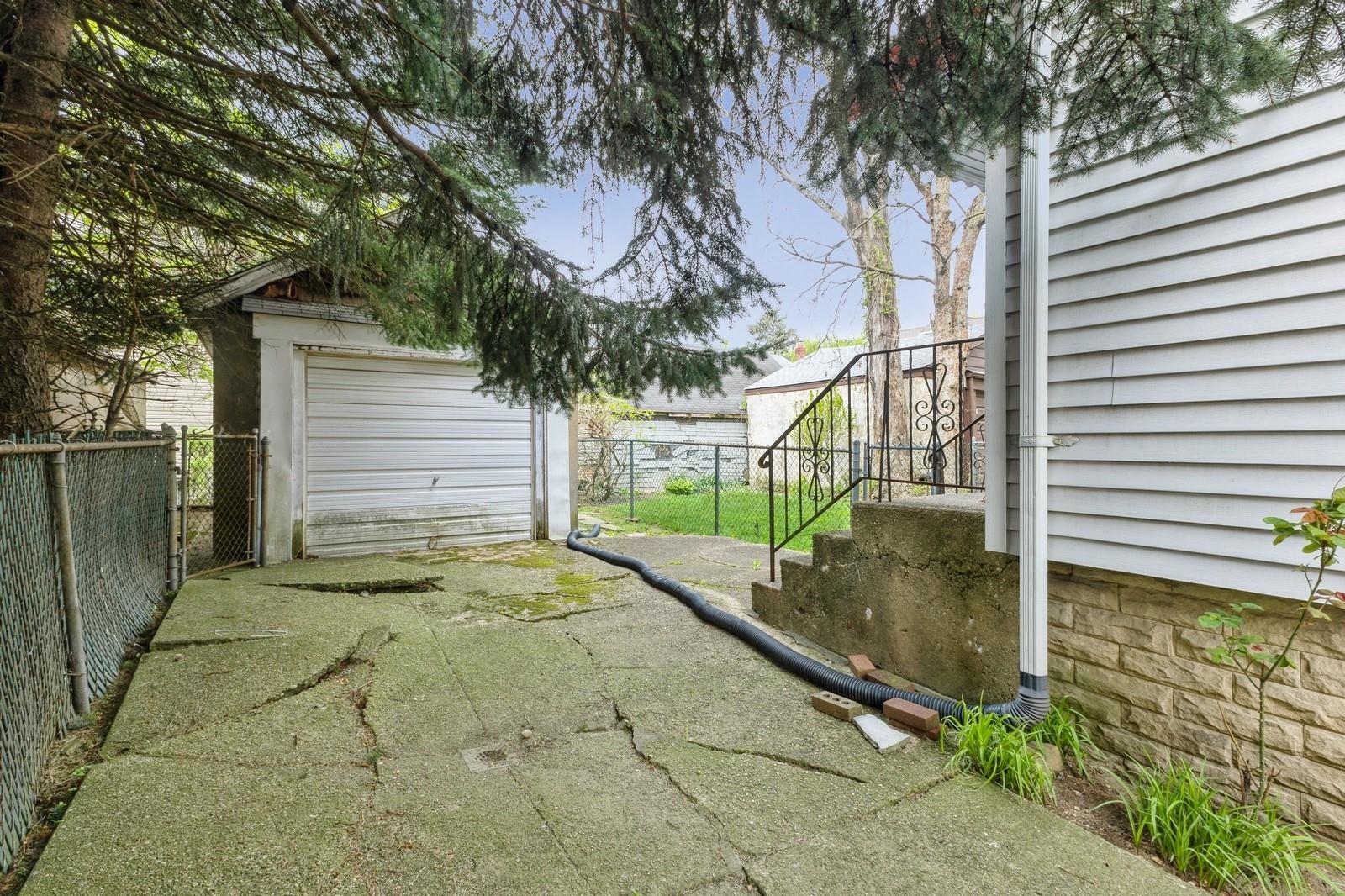 84-52 123 Street, Kew Gardens, NY 11415