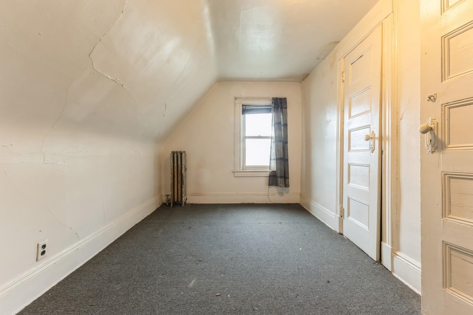 84-52 123 Street, Kew Gardens, NY 11415