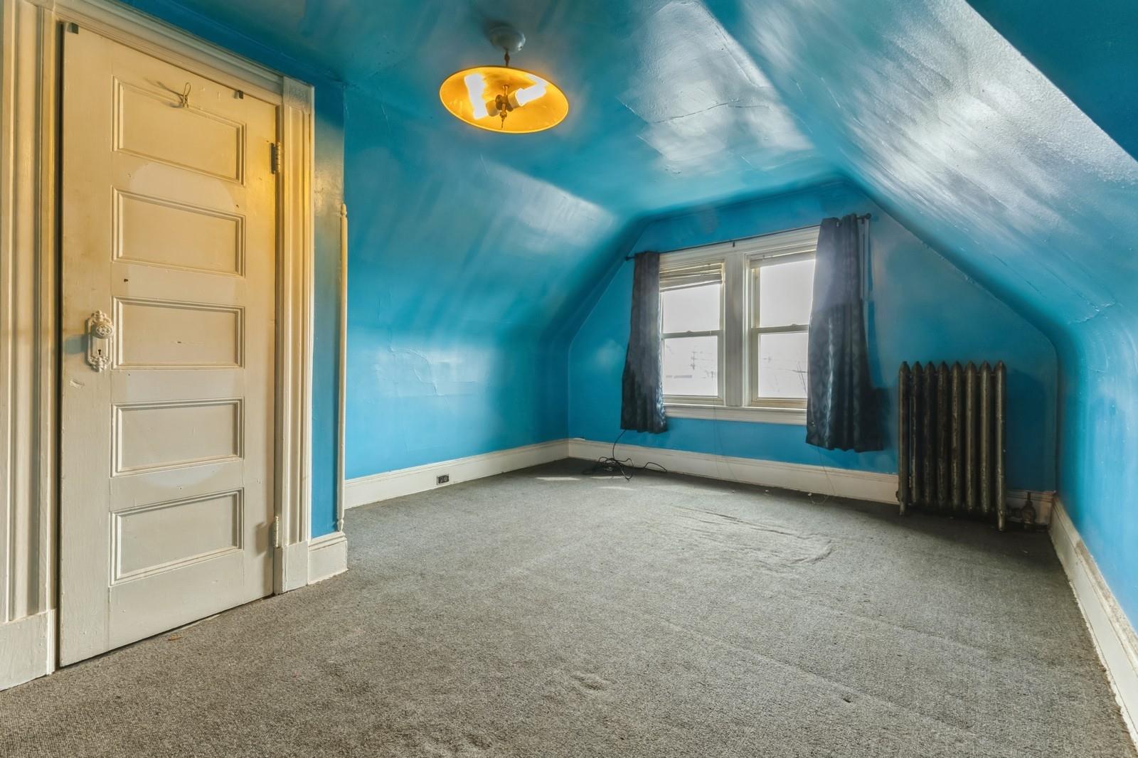 84-52 123 Street, Kew Gardens, NY 11415