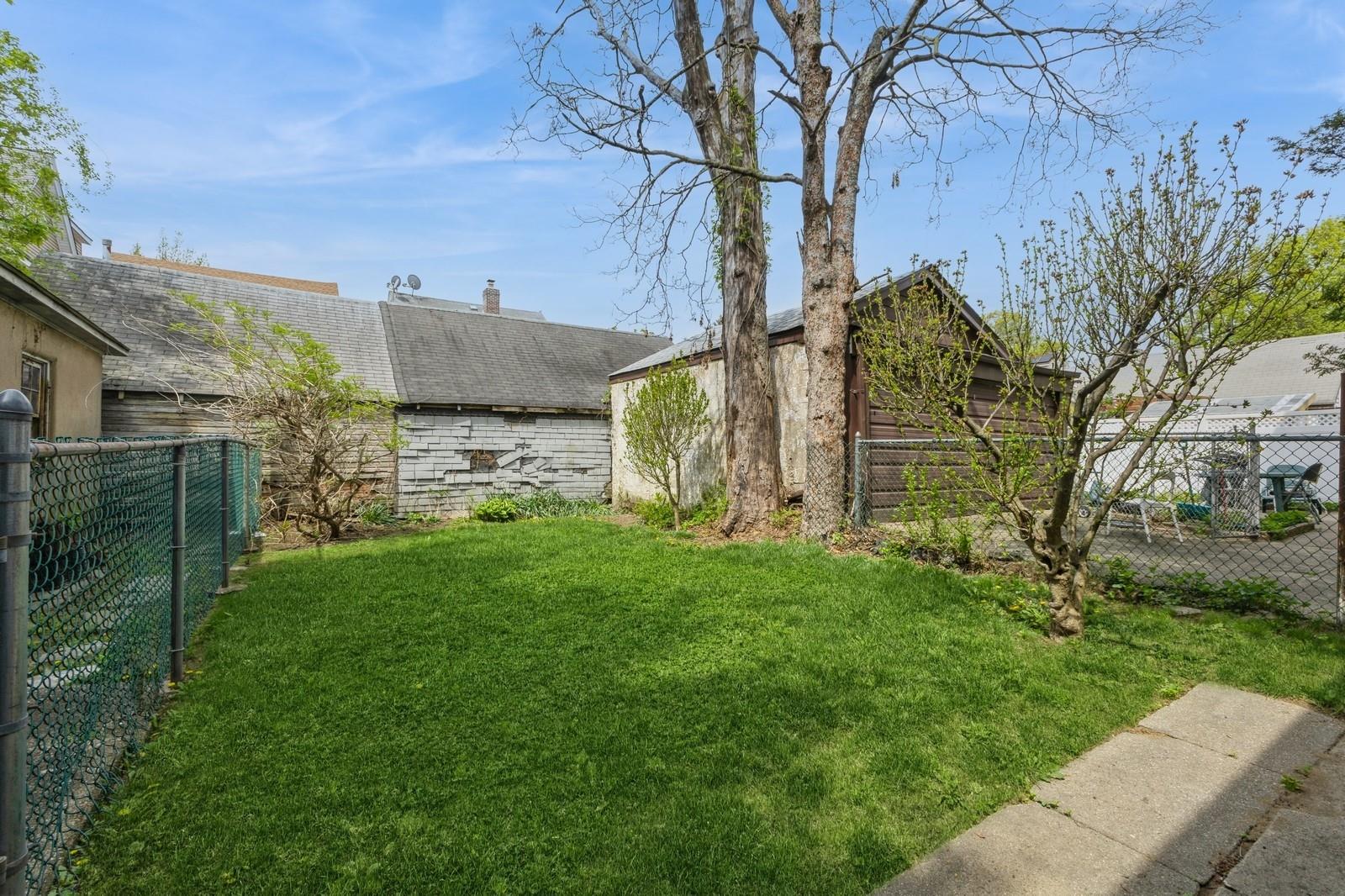 84-52 123 Street, Kew Gardens, NY 11415