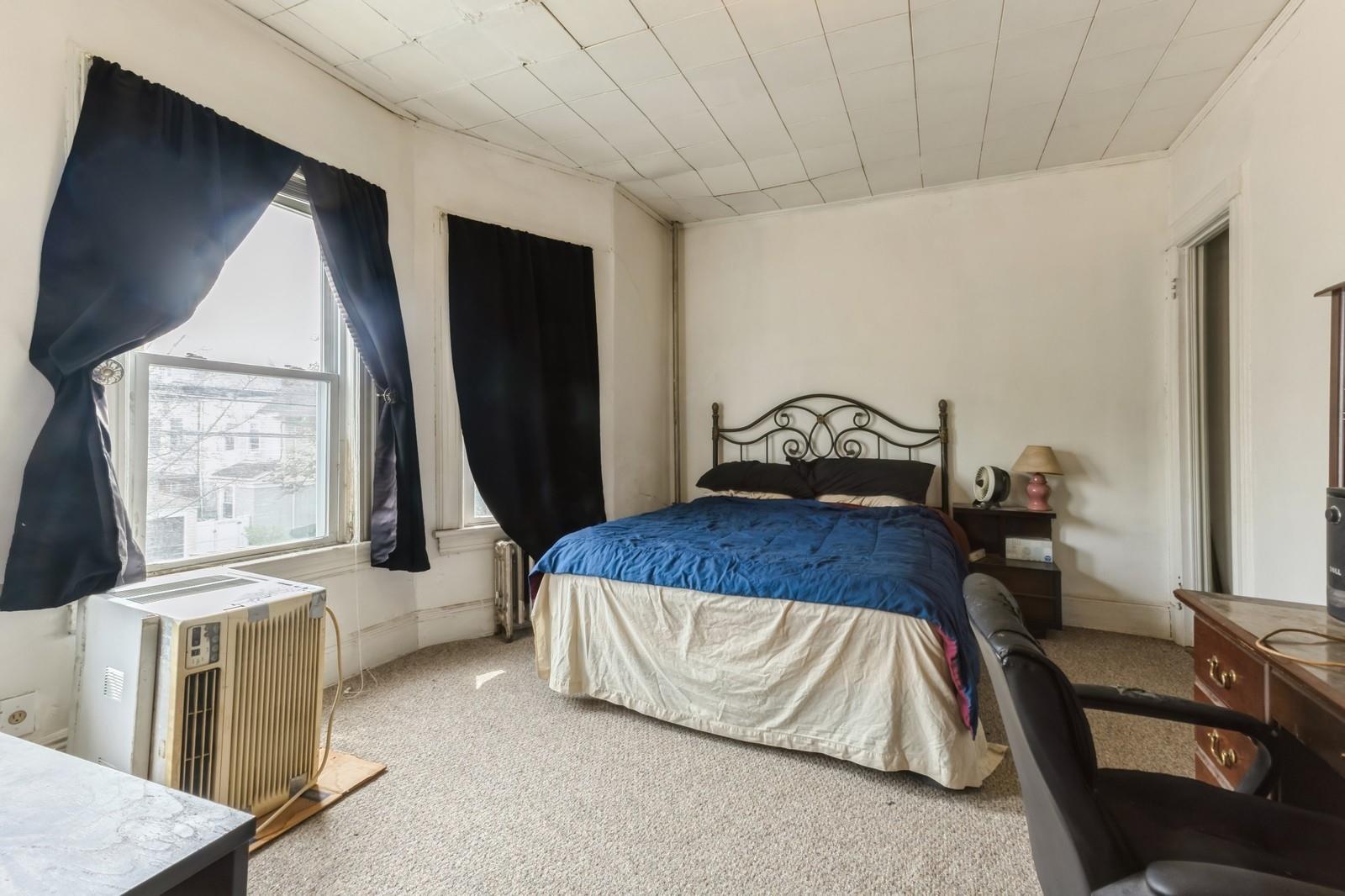 84-52 123 Street, Kew Gardens, NY 11415