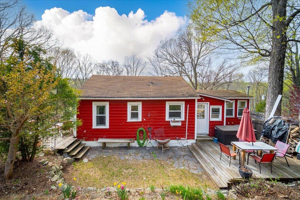 21 Lake Claire Drive, Middletown, NY 10940