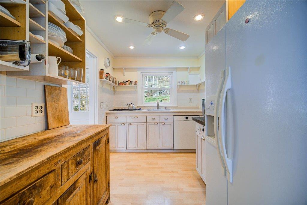 21 Lake Claire Drive, Middletown, NY 10940