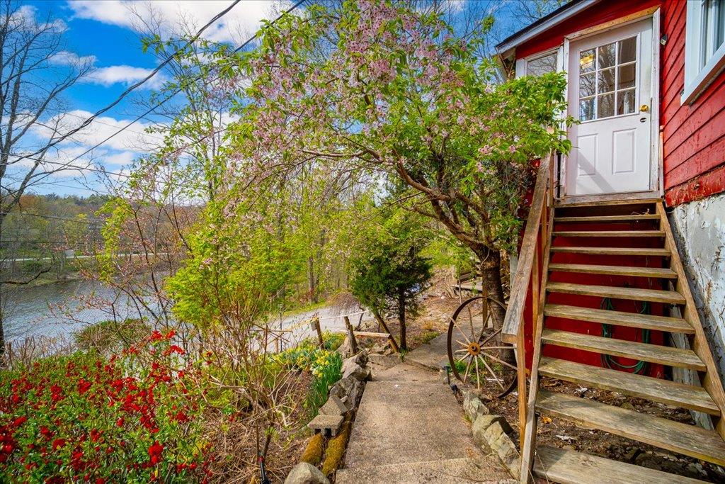 21 Lake Claire Drive, Middletown, NY 10940