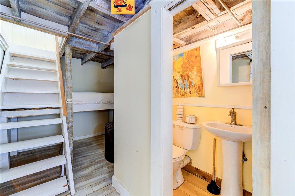 21 Lake Claire Drive, Middletown, NY 10940