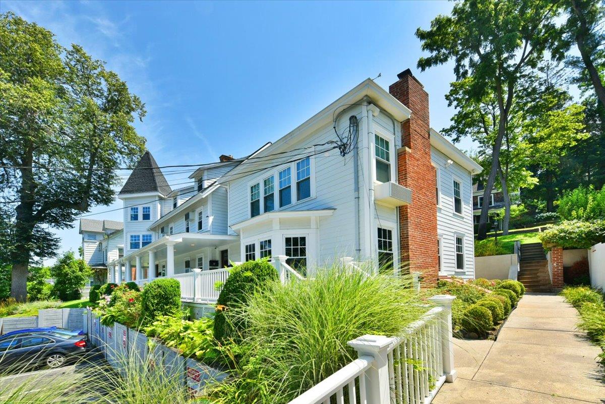158 Woodbine Avenue # 2, Northport, NY 11768