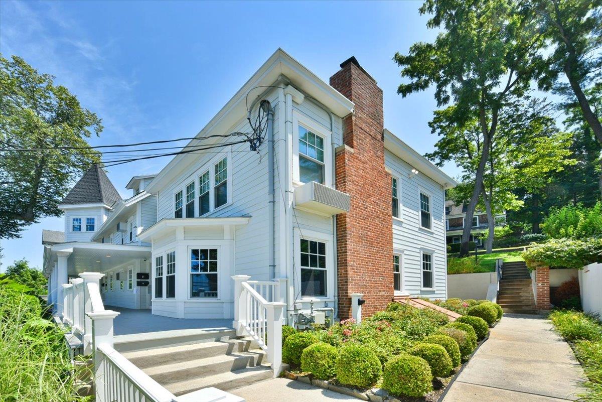 158 Woodbine Avenue # 2, Northport, NY 11768