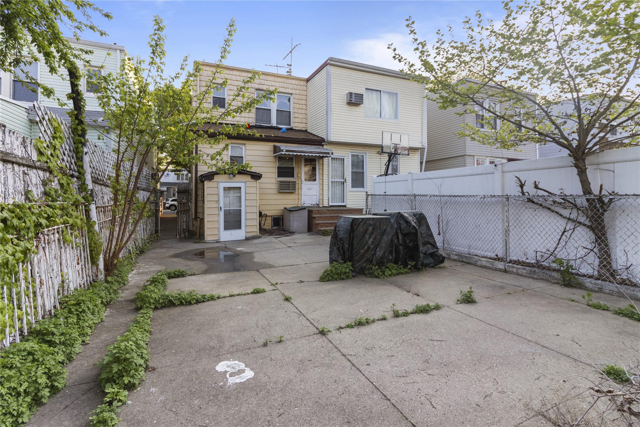 1253 E 89th Street, Brooklyn, NY 11236