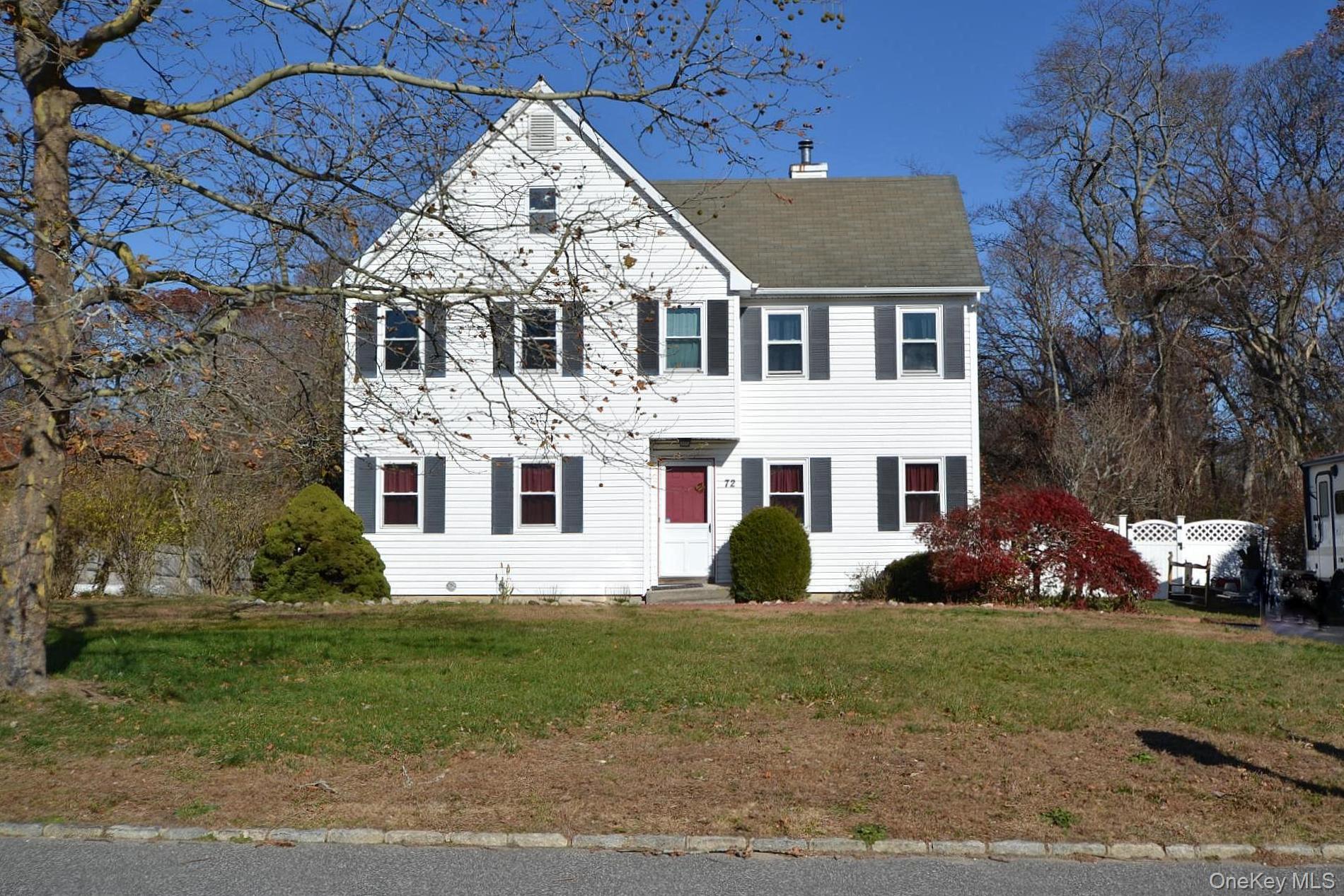 72 Old Farm Road, Riverhead, NY 11901