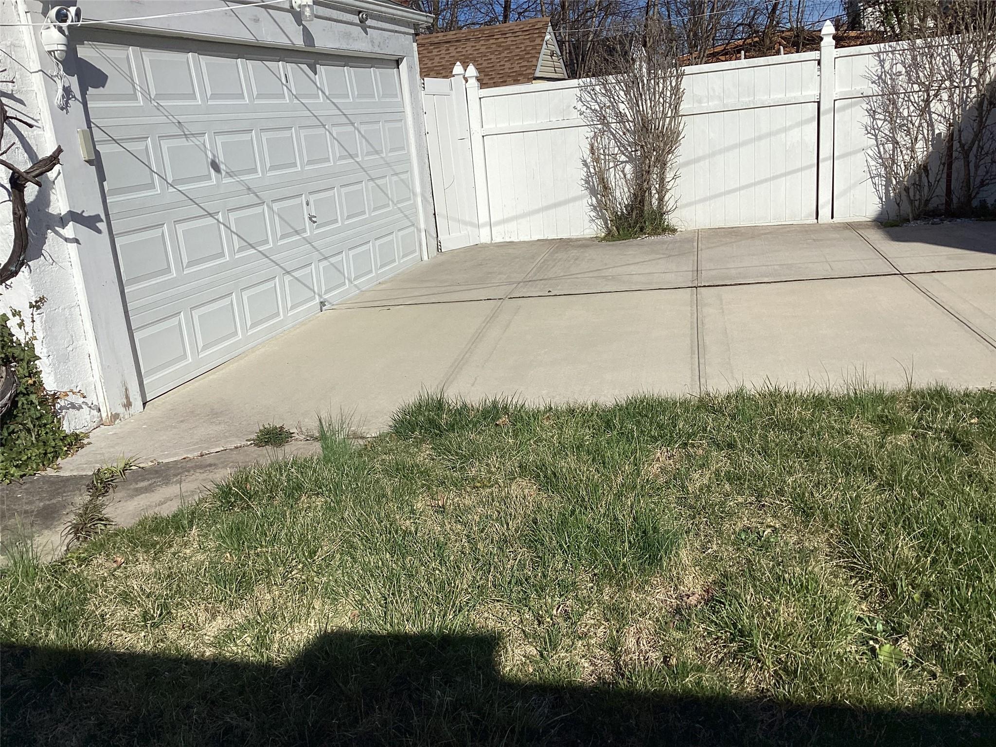 22117 Murdock Avenue, Queens Village, NY 11429