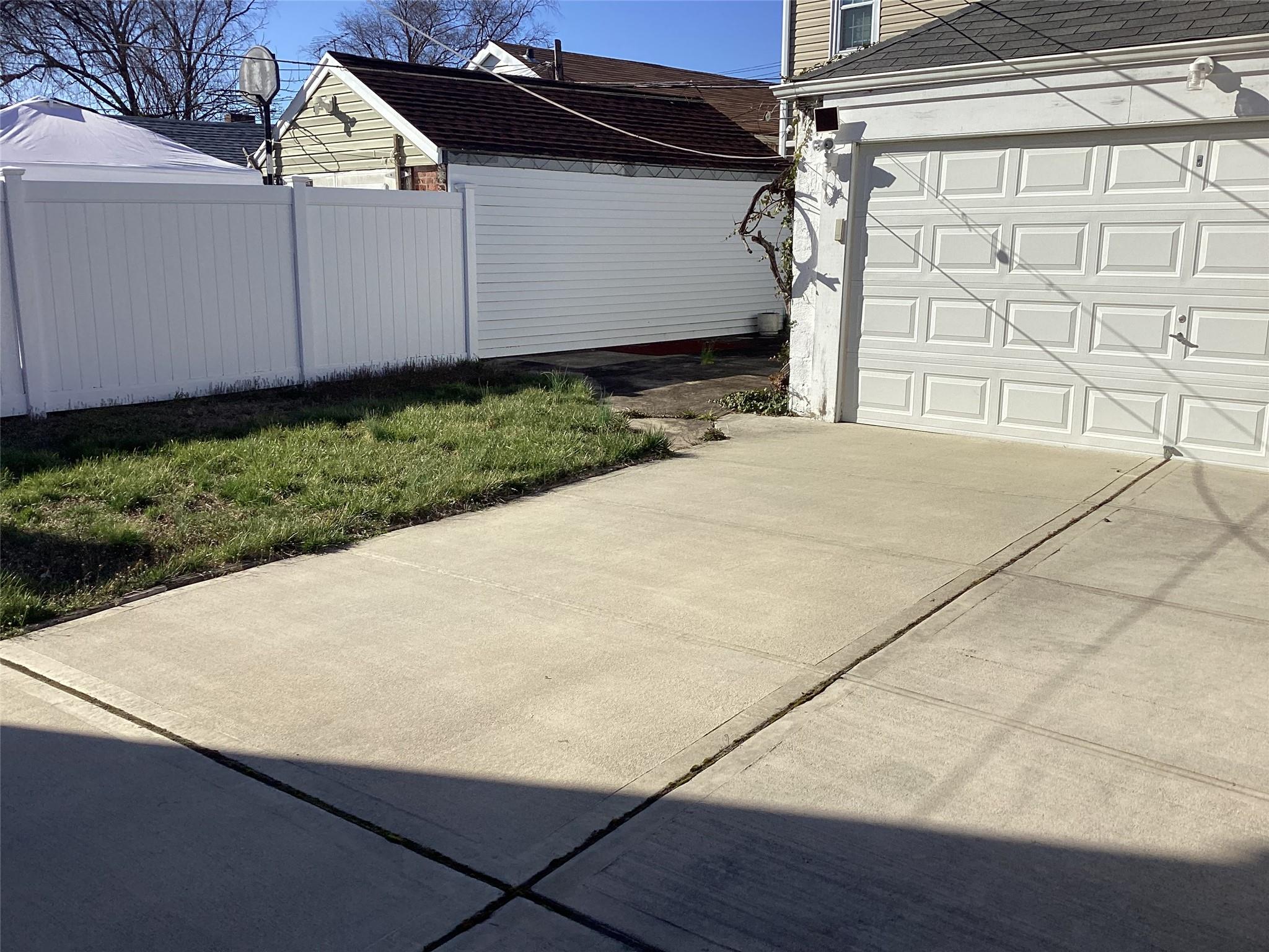 22117 Murdock Avenue, Queens Village, NY 11429