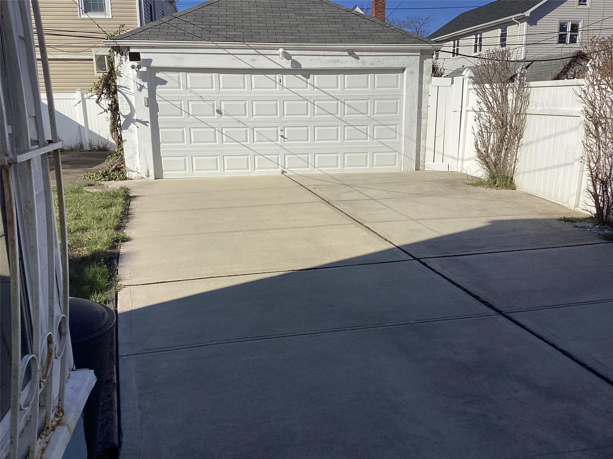 22117 Murdock Avenue, Queens Village, NY 11429