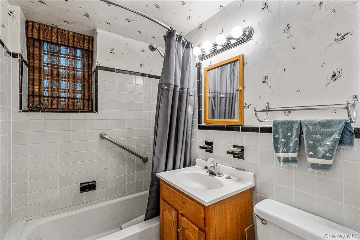 62-15 53rd Avenue # LGD, Maspeth, NY 11378