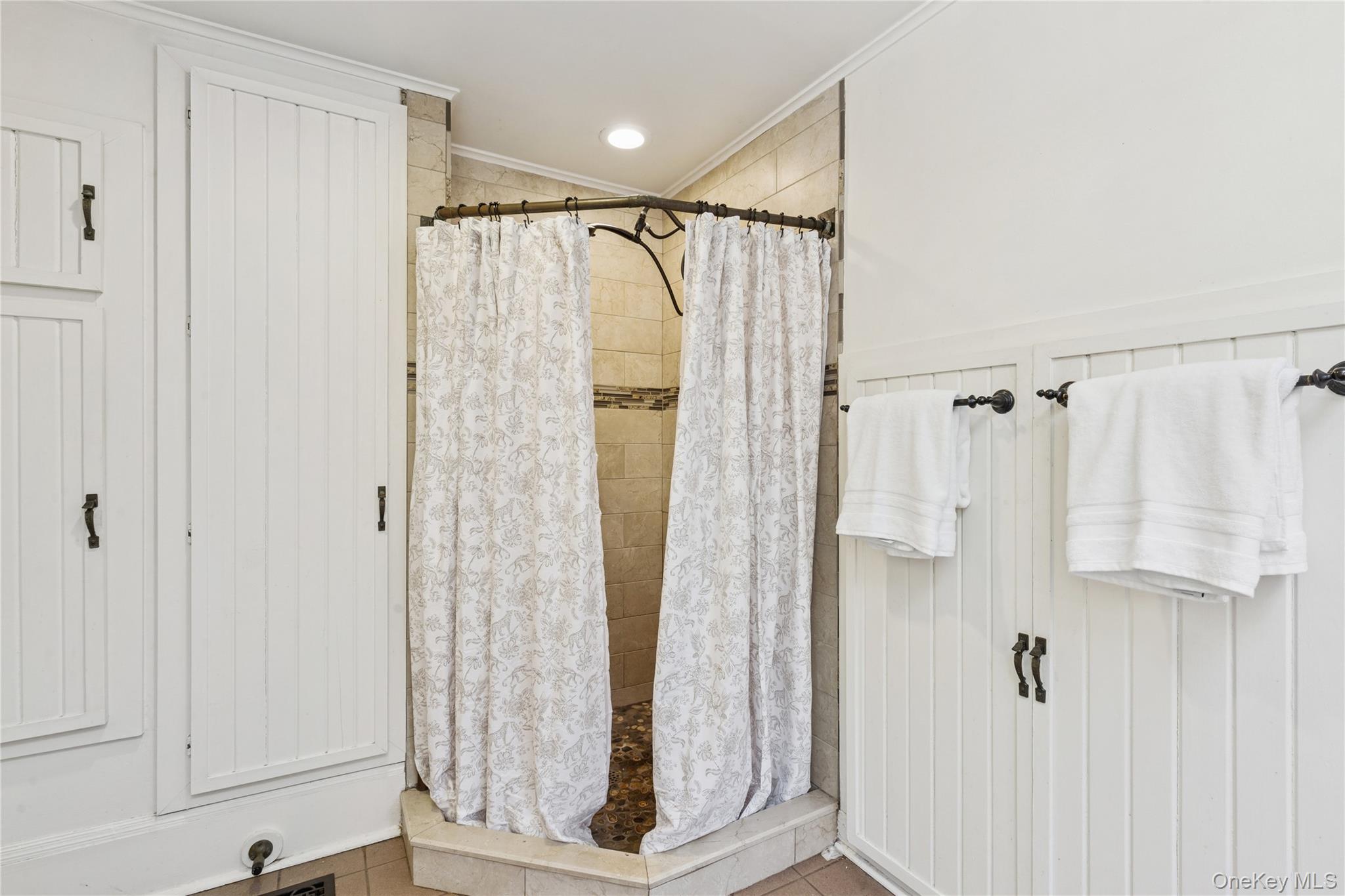 264 Washington Avenue, Jamesport, NY 11947