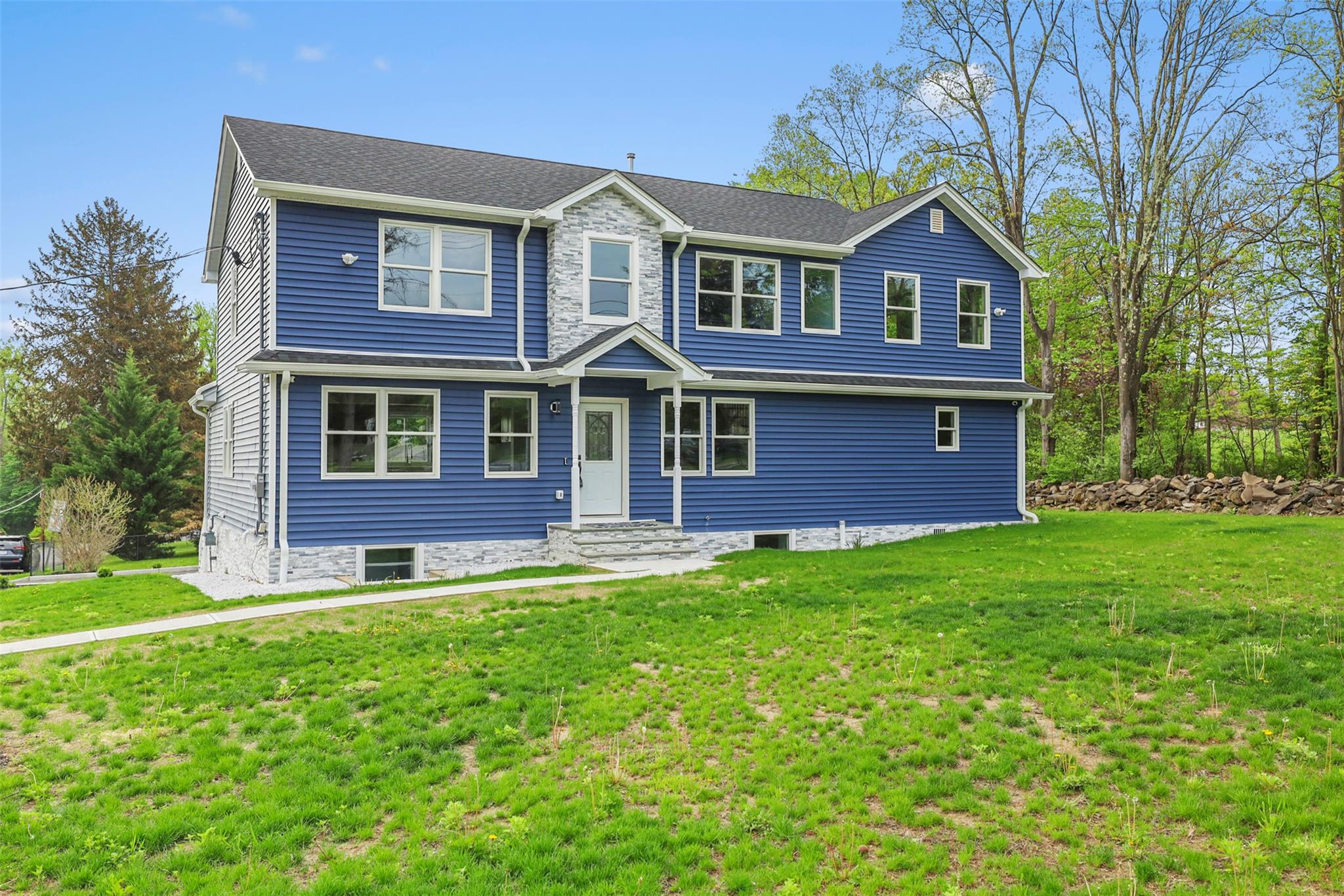 2 Rocky Lane, New Windsor, NY 12553