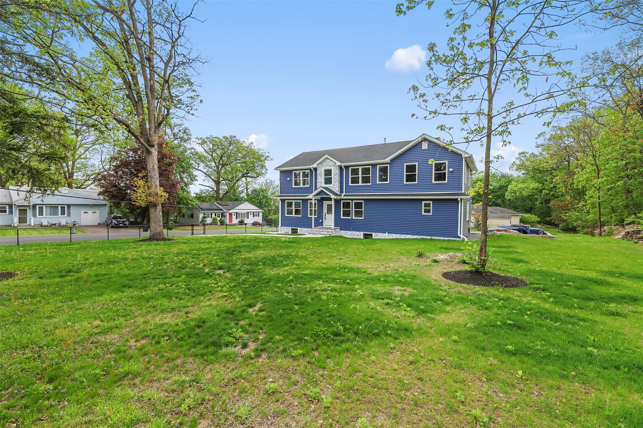 2 Rocky Lane, New Windsor, NY 12553