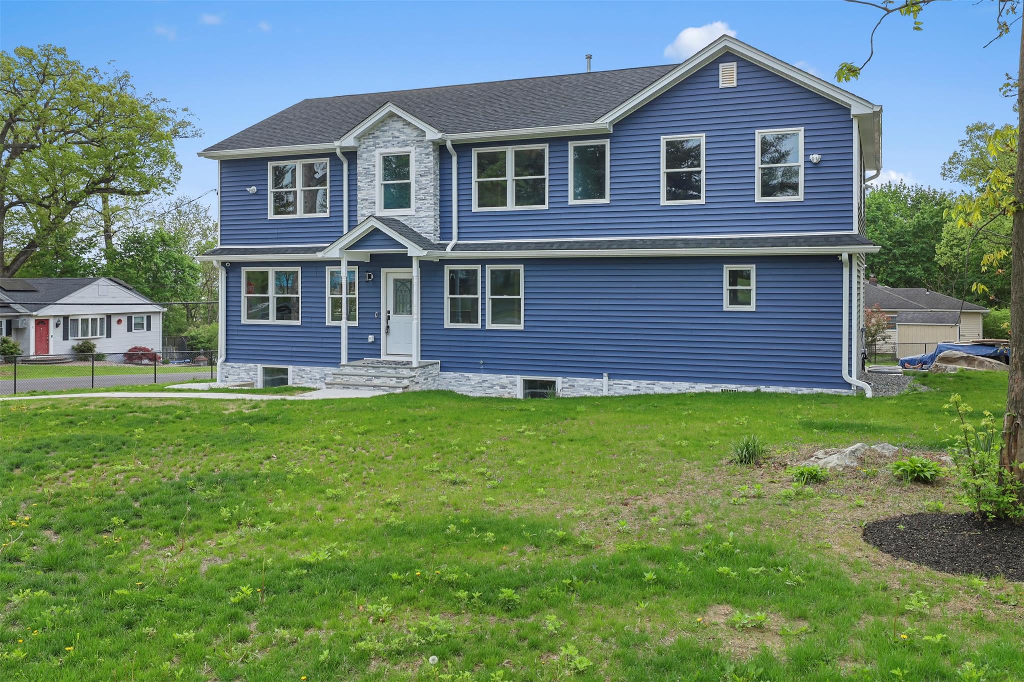 2 Rocky Lane, New Windsor, NY 12553