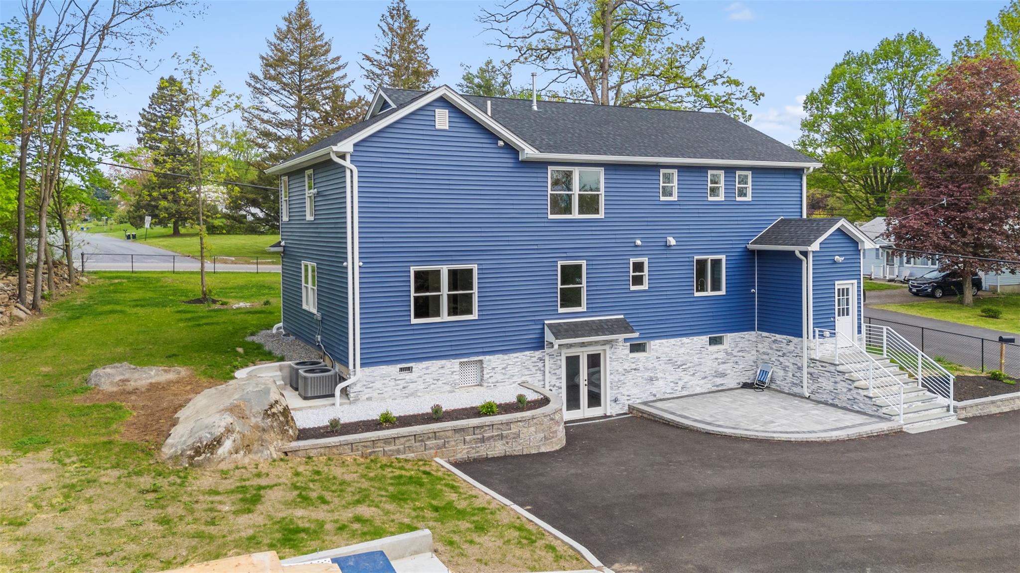 2 Rocky Lane, New Windsor, NY 12553