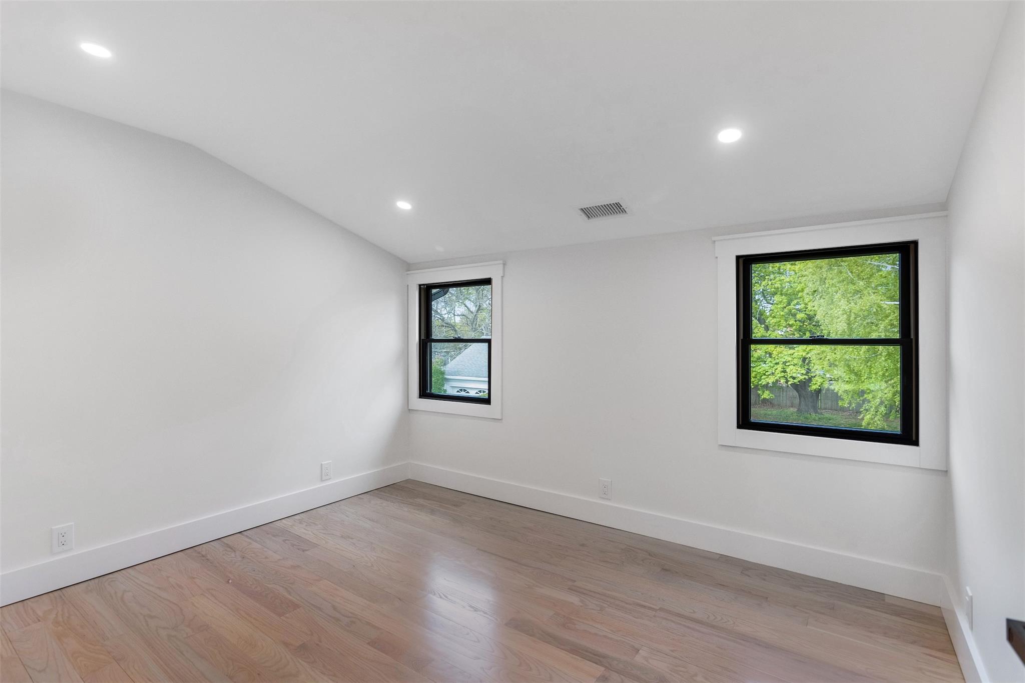 1475 Oaklawn Avenue, Southold, NY 11971